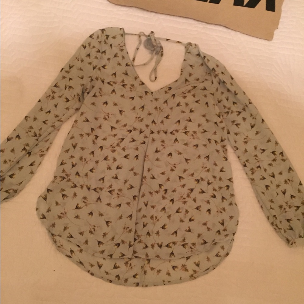 Lauren Conrad blouse